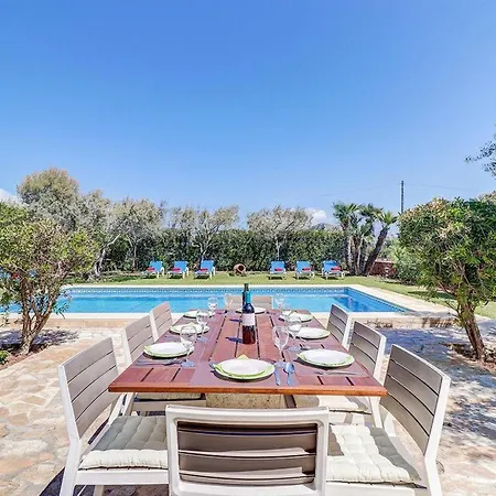 Hébergement de vacances Joan Mit Privatem Pool By Interhome