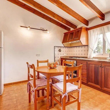 Joan Mit Privatem Pool By Interhome