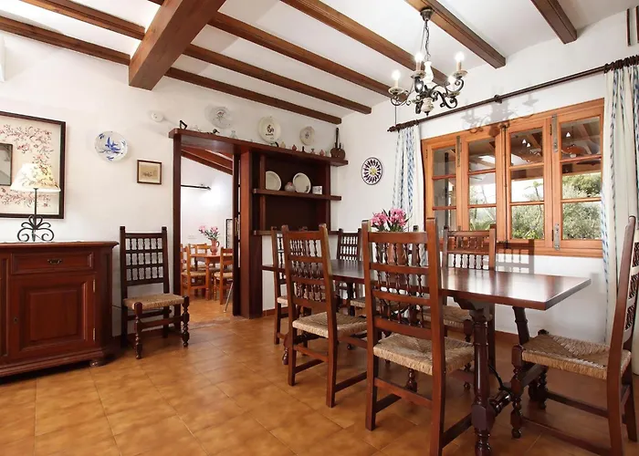 Dom wakacyjny Joan Mit Privatem Pool By Interhome